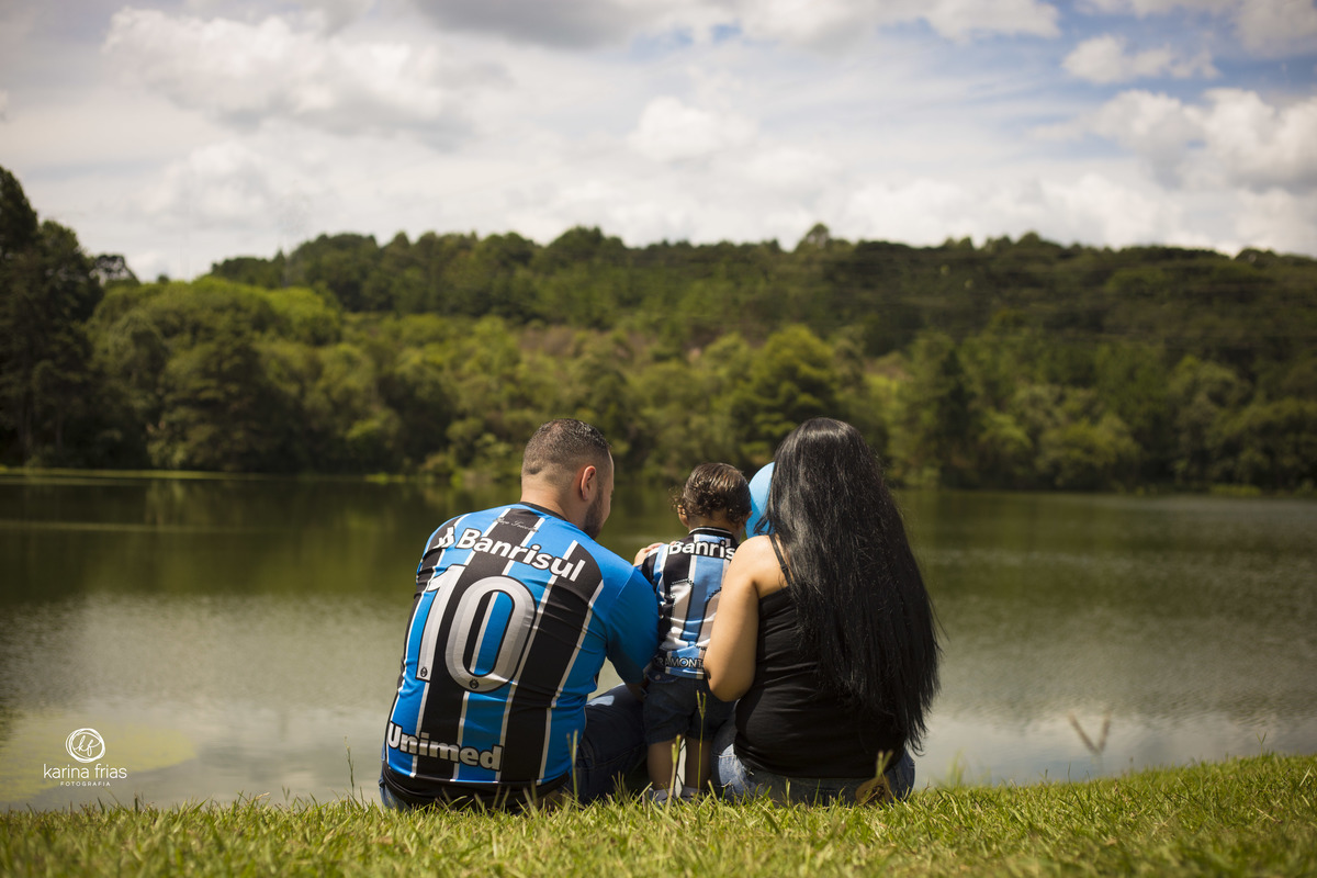 A FAMILIA CONTEMPLA A PAISAGEM 