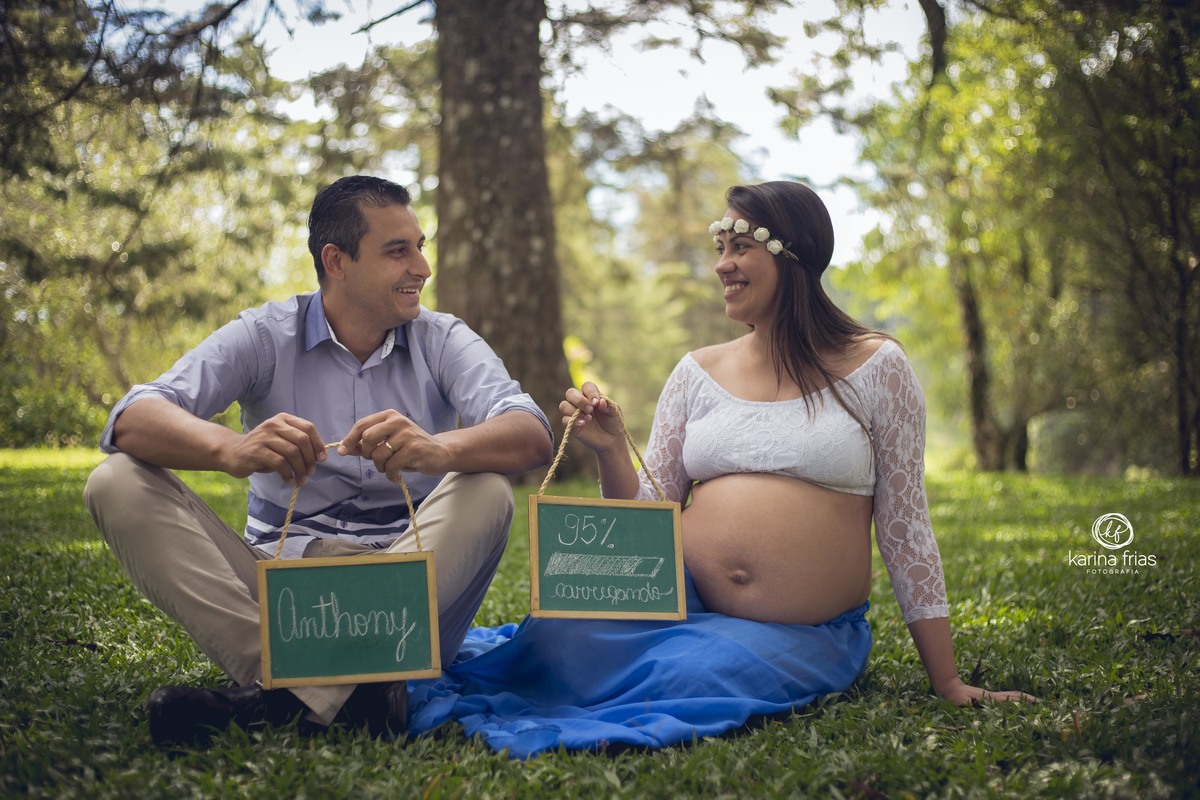 OS QUADRINHOS SAO USADOS COMO ACESSORIOS NO ENSAIO DE GESTANTE