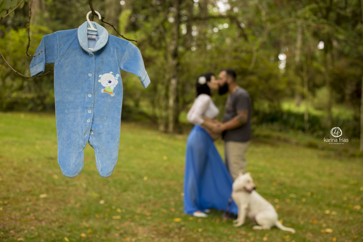 o ensaio de gestante em caxias do sul foi realizado em parque