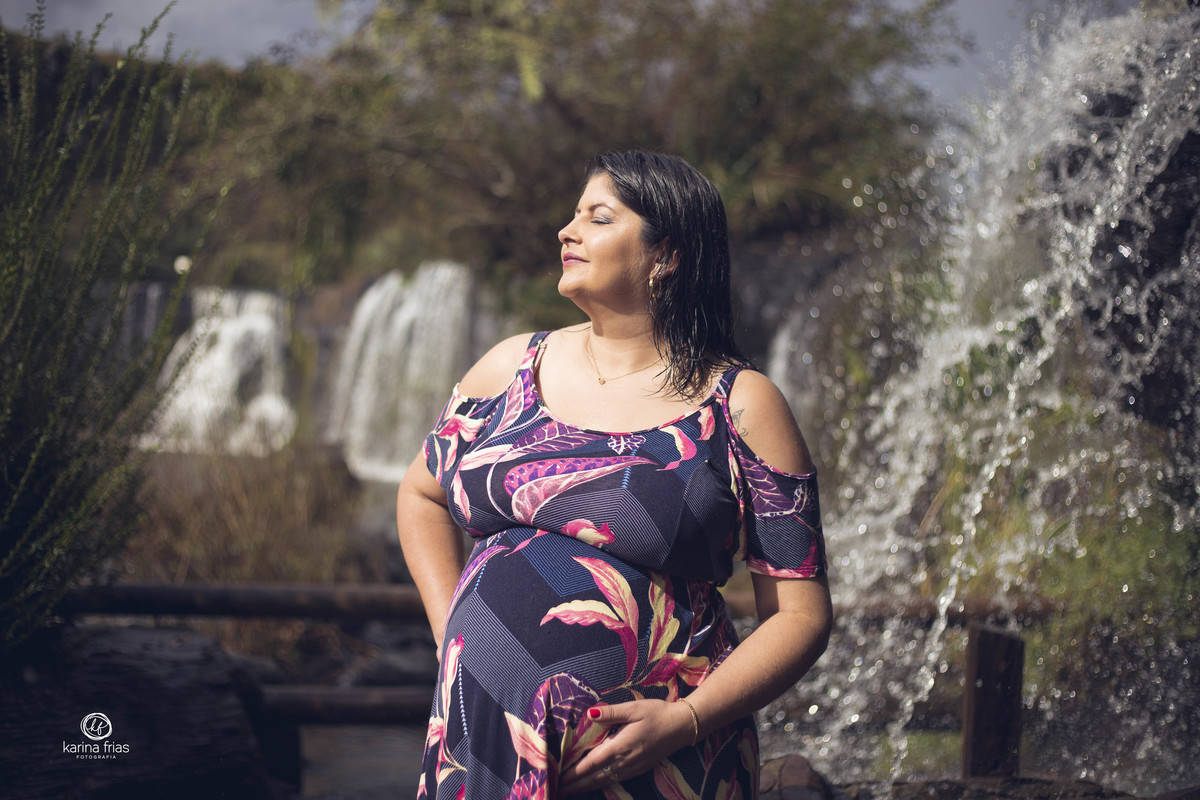 a gestante sente o sol bater em sua sessão externa