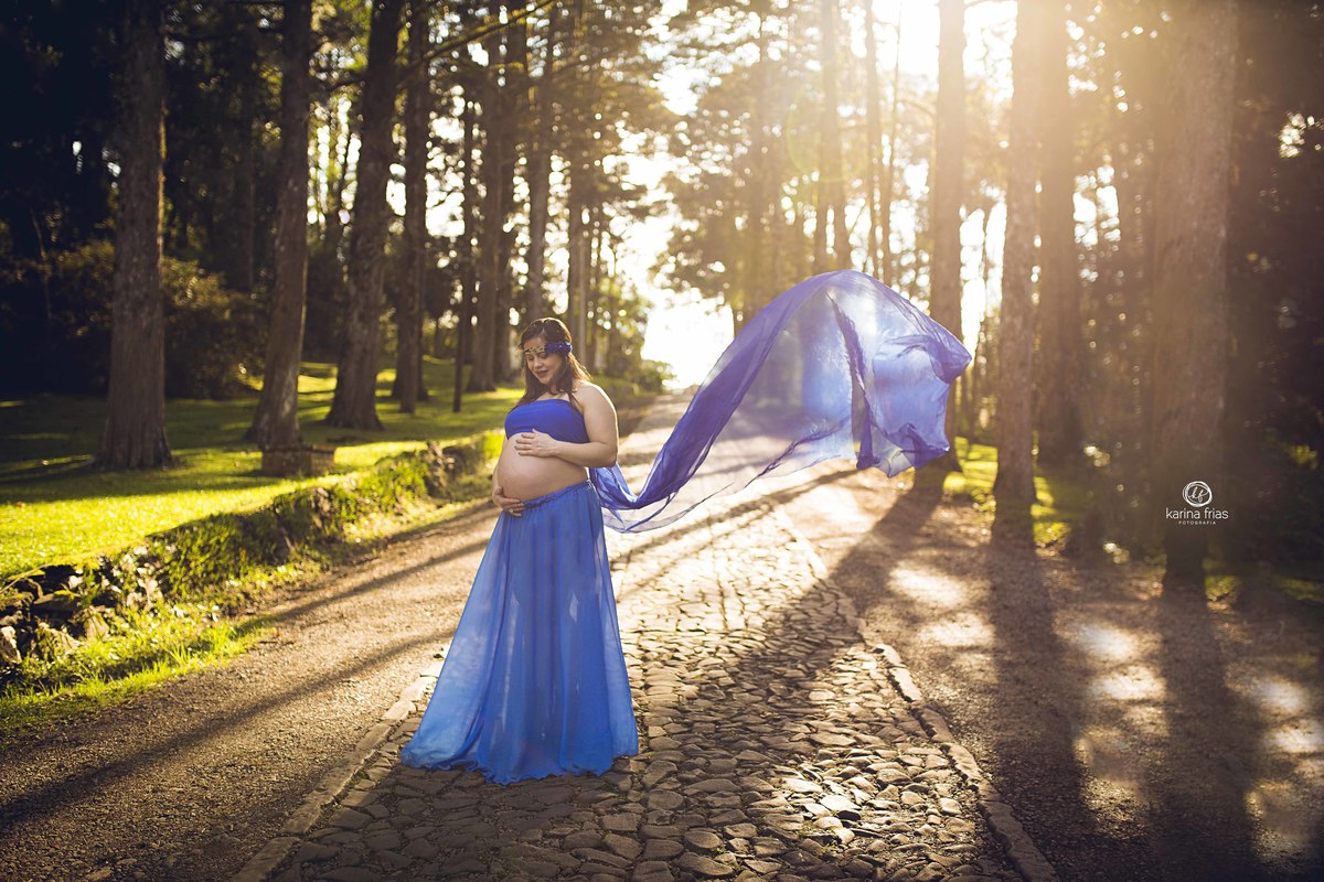 o veu voa durante ensaio de gestante