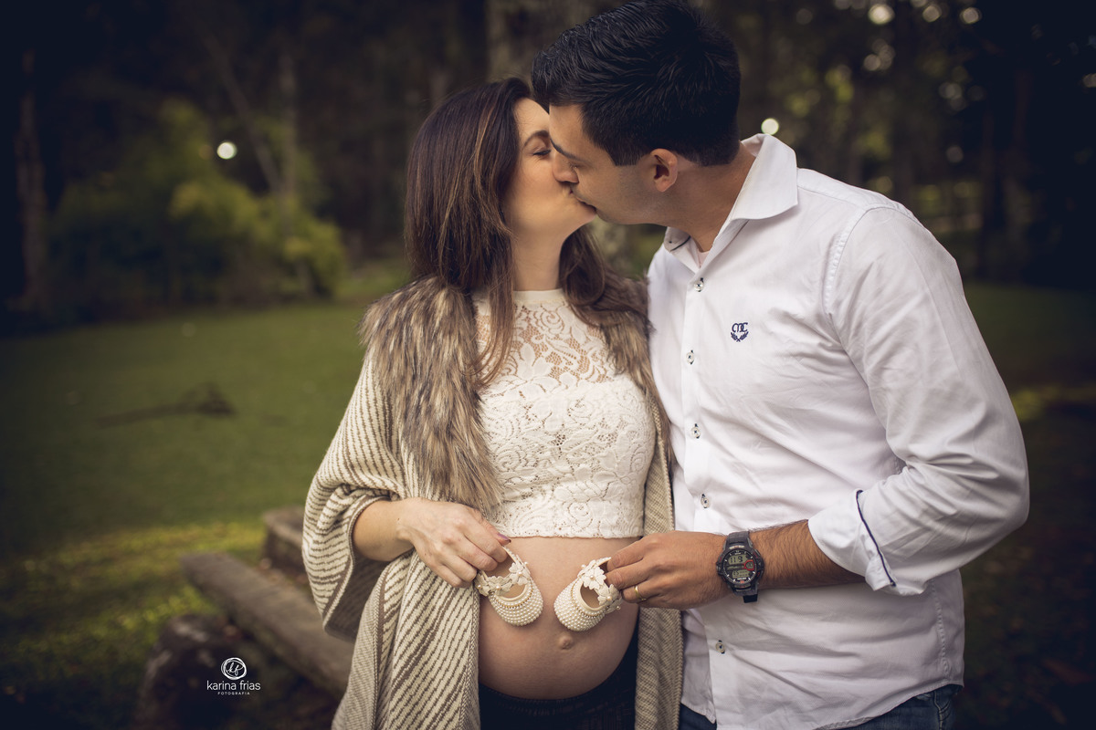 OS MODELOS SE BEIJAM NO ENSAIO EXTERNO DE GESTANTE