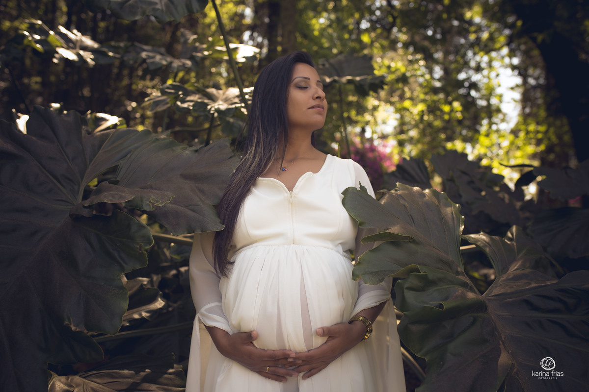 NO ENSAIO EXTERNO A GESTANTE RESPIRA FUNDO