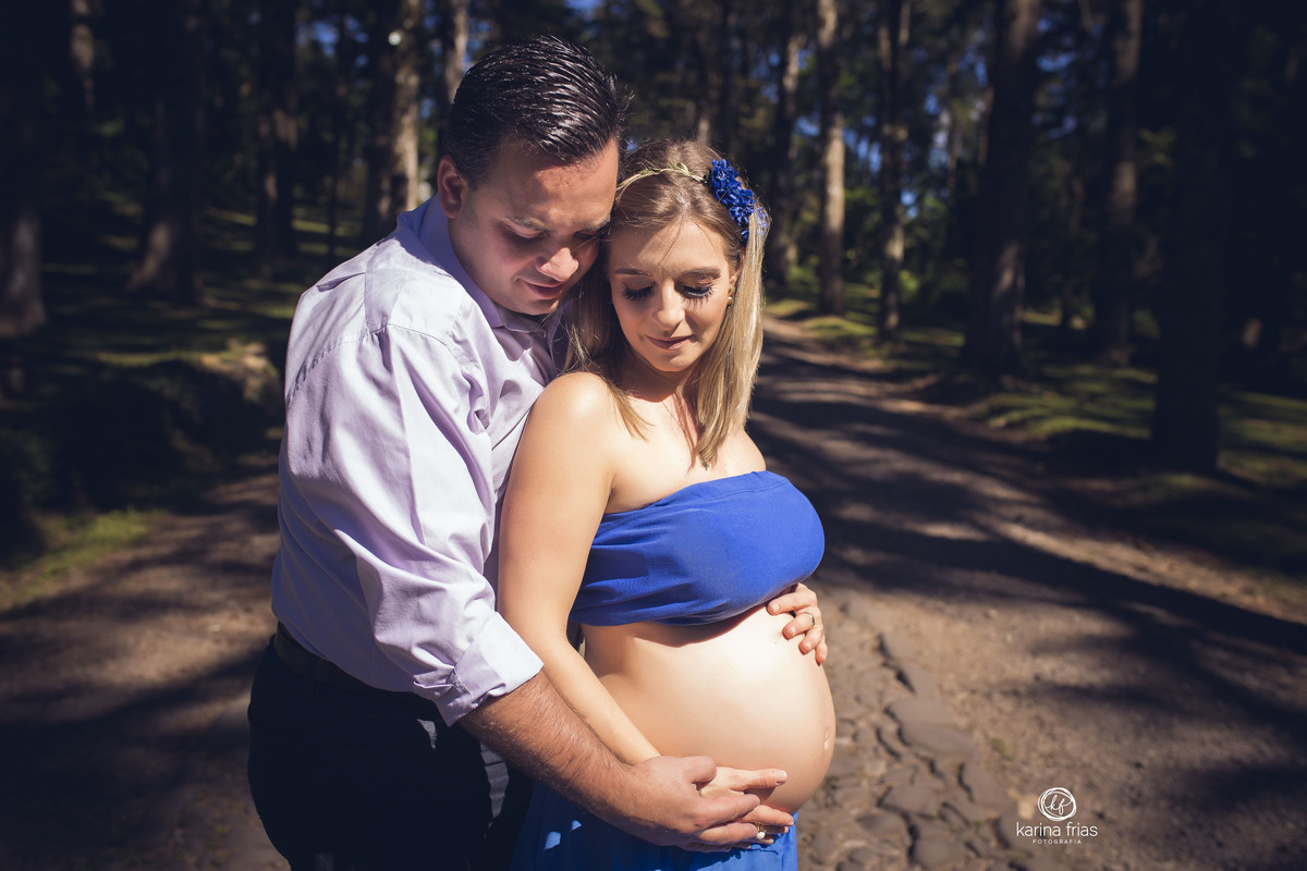 NO ENSAIO DE GESTANTE OS PAIS OLHAM PARA A BARRIGA