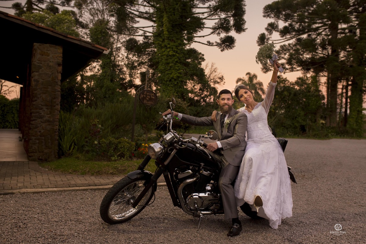 a fotografa de familia de caxias do sul-rs realizou o casamento dos noivos