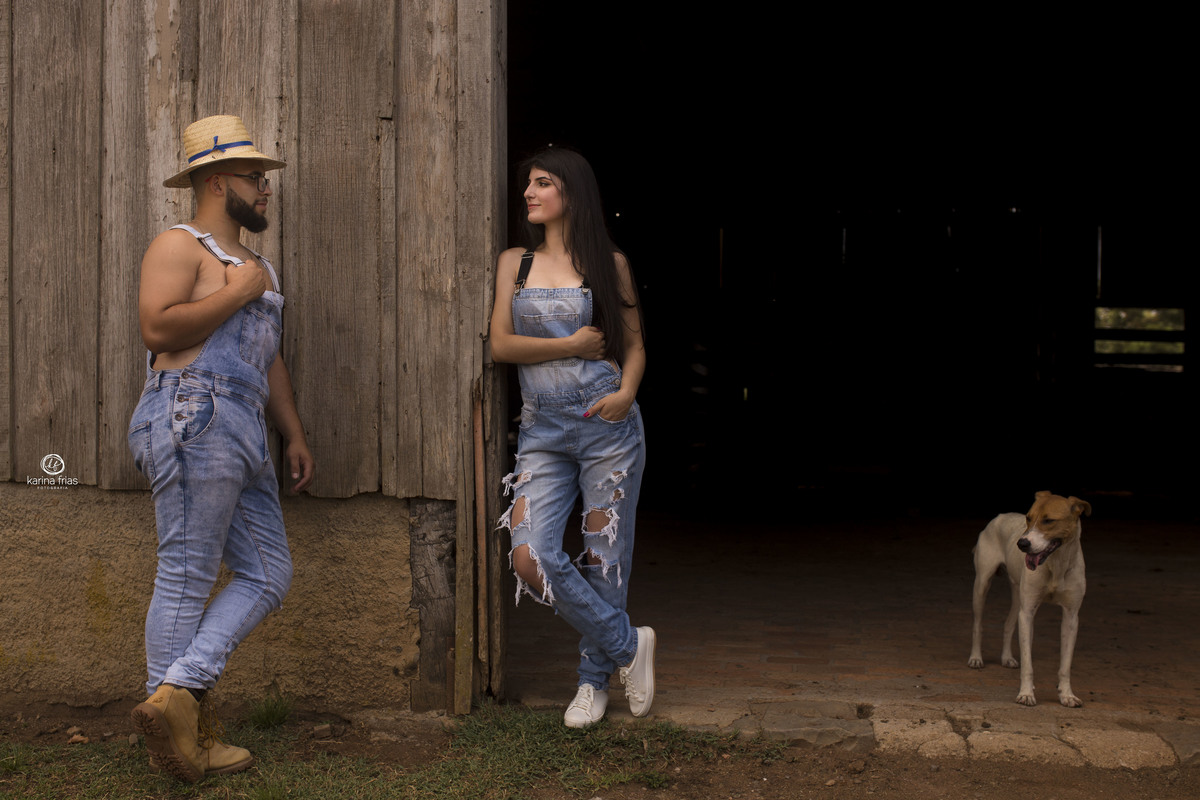 no ensaio pre wedding fomos em uma fazenda