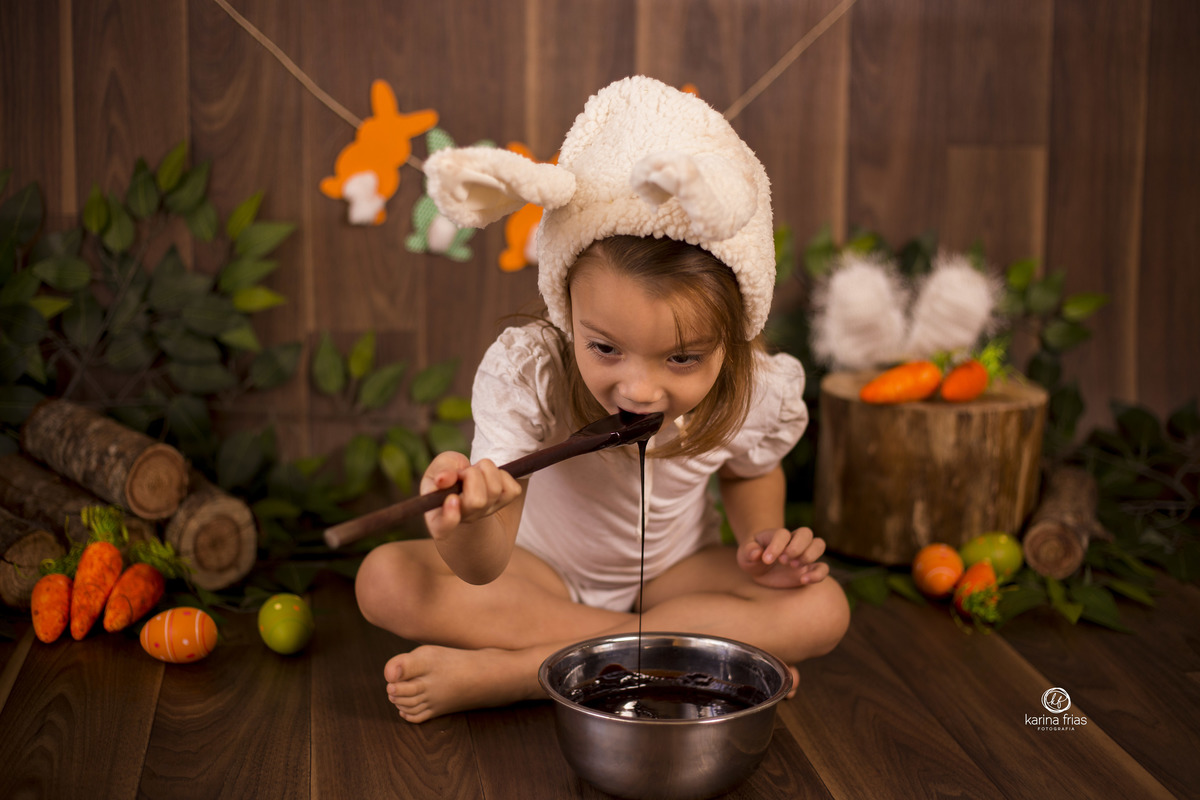 no ensaio de pascoa usamos chocolate derretido