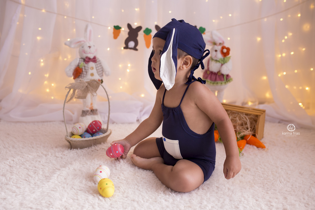 O BEBE ESTA NO CENARIO DE PASCOA