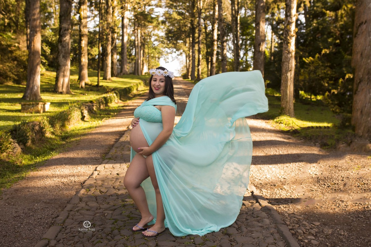 o veu voa durante o ensaio de gestante externo