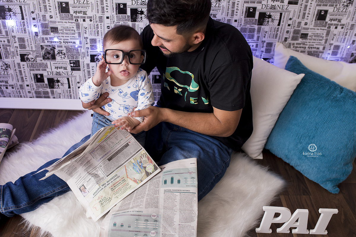 o bebe usa oculos na sessão infantil