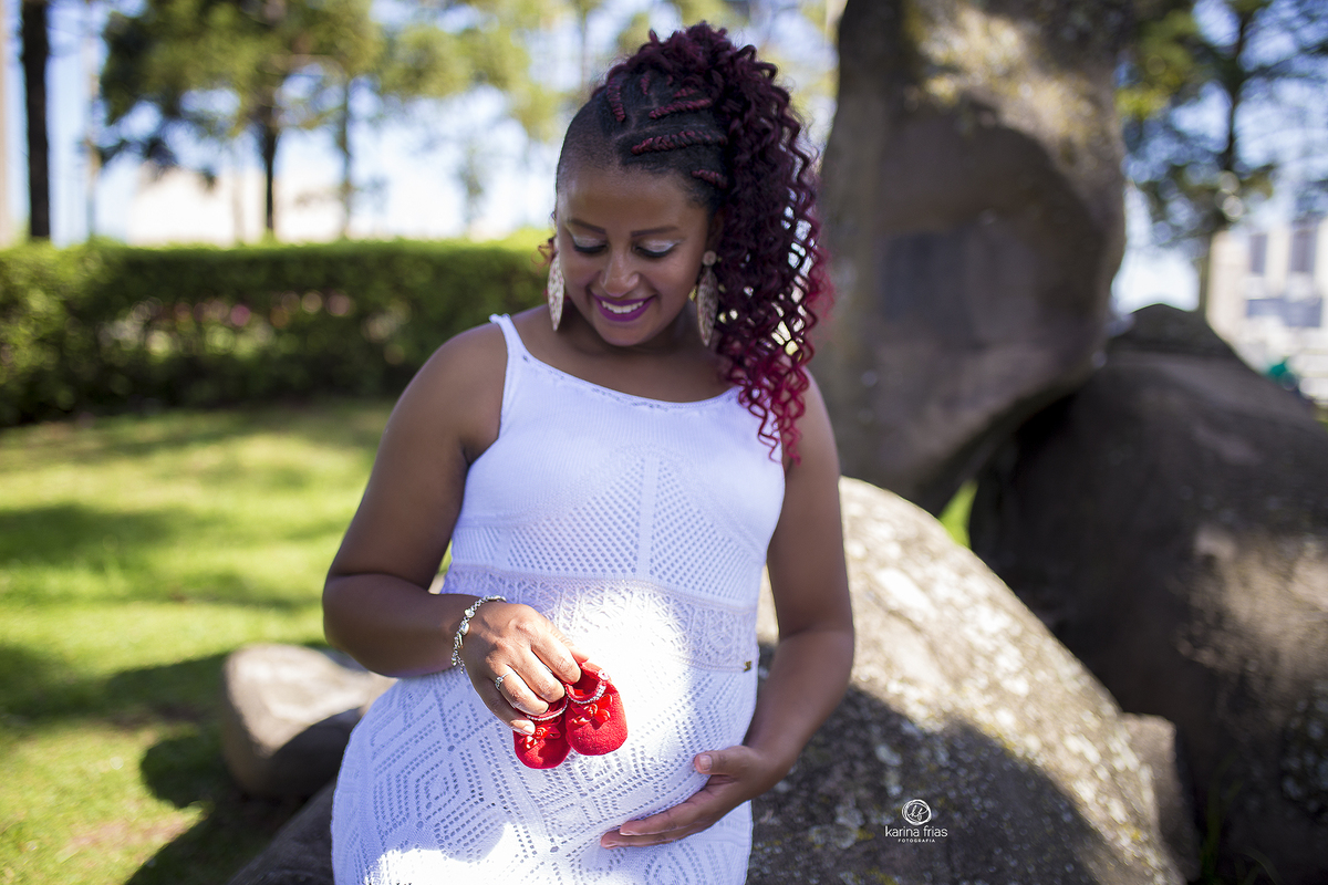 a modelo posa para a fotografa de familia de caxias do sul, karina frias