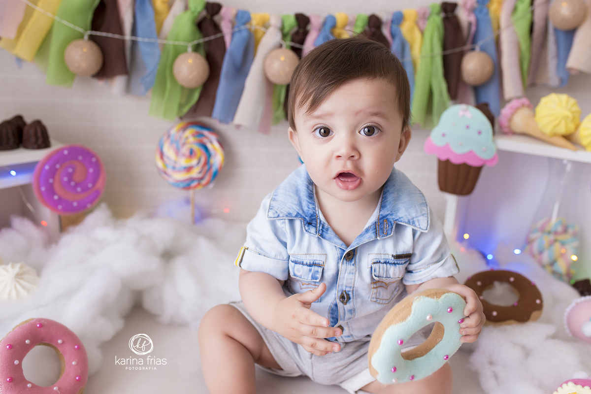 no ensaio infantil utilizamos doces falsos