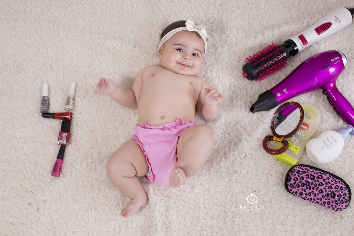 a menina sorri para a fotografa de caxias do sul, karina frias