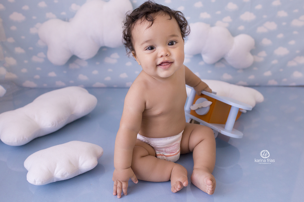 o menino olha para a fotografa de caxias do sul, karina frias