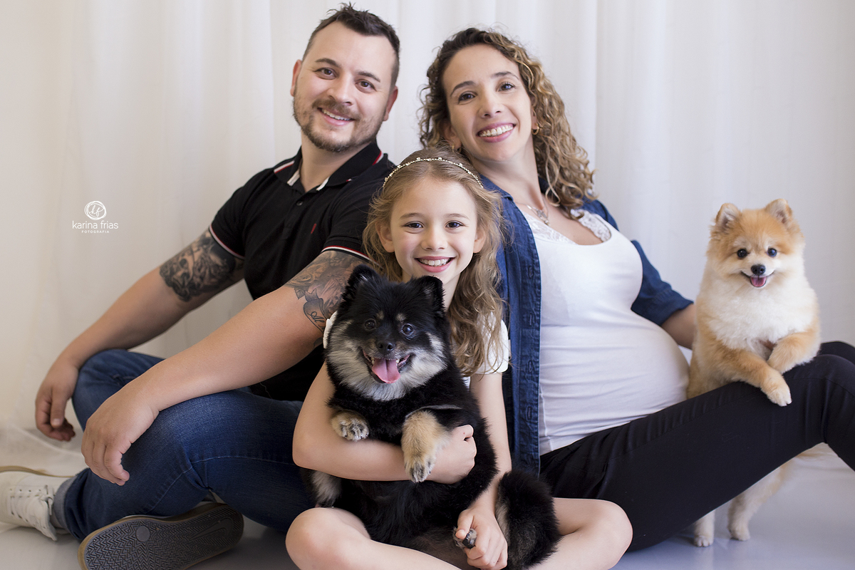 a familia posa para a fotografa de Caxias do Sul, karina frias