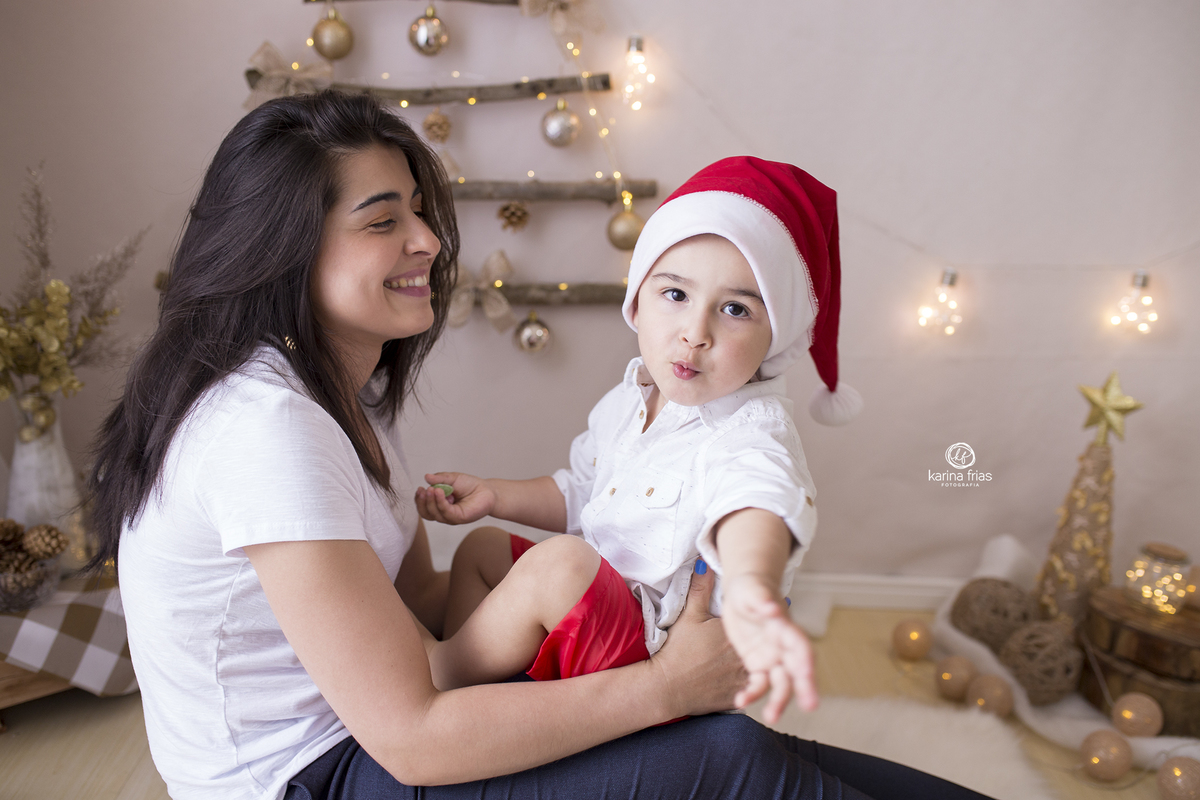 o menino manda beijo para a fotografa de caxias do sul