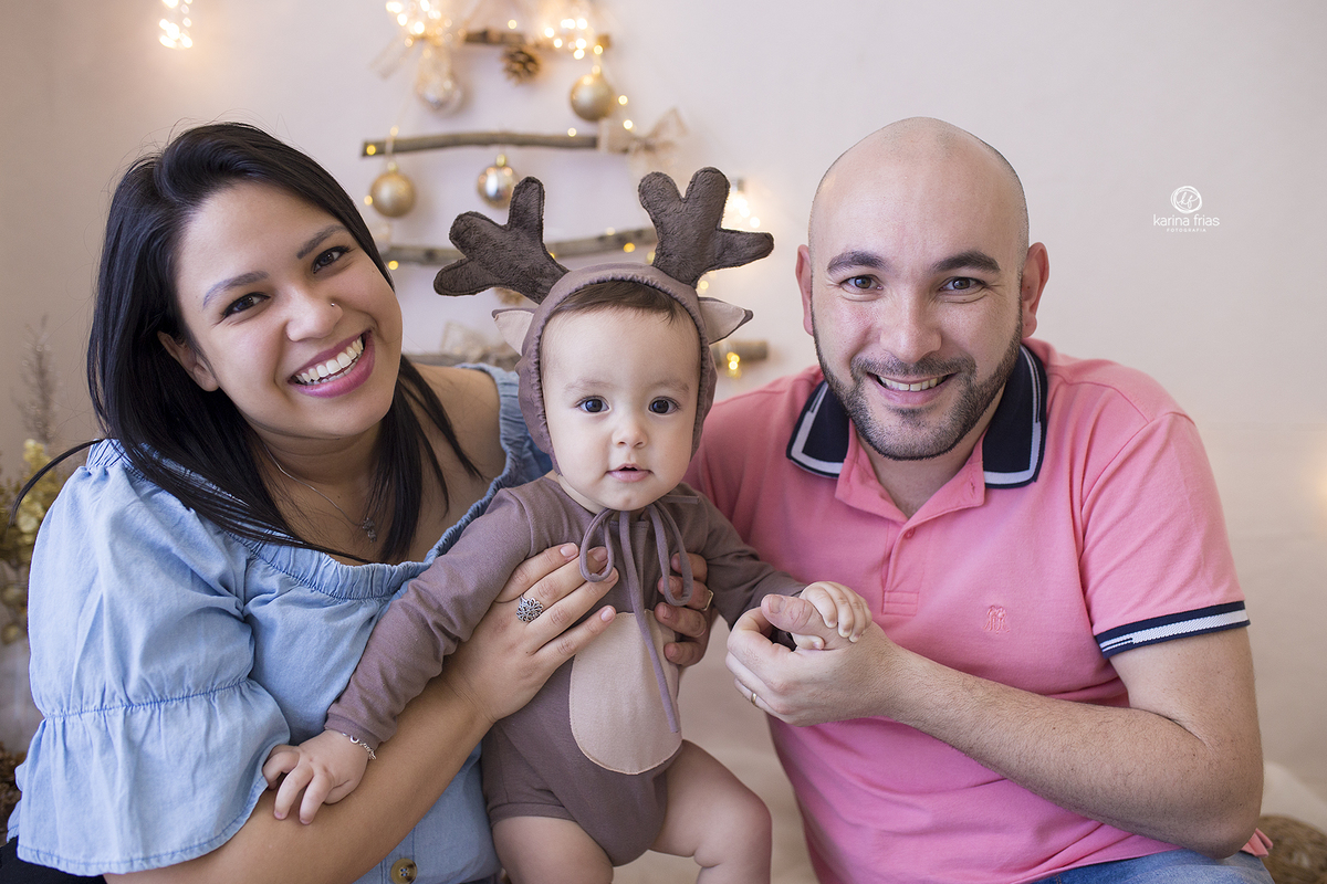 no acompanhamento mensal, os pais participam das fotos