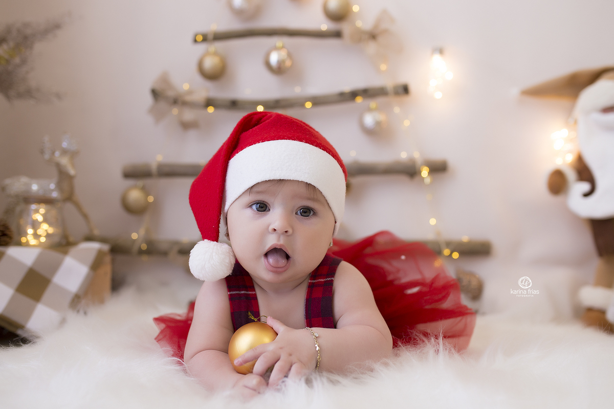 a menina olha para a fotografa de caxias do sul, karina frias
