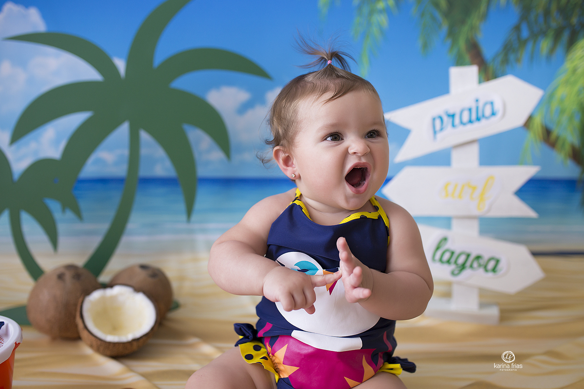 a menina sorri para a fotografa de caxias do sul-rs