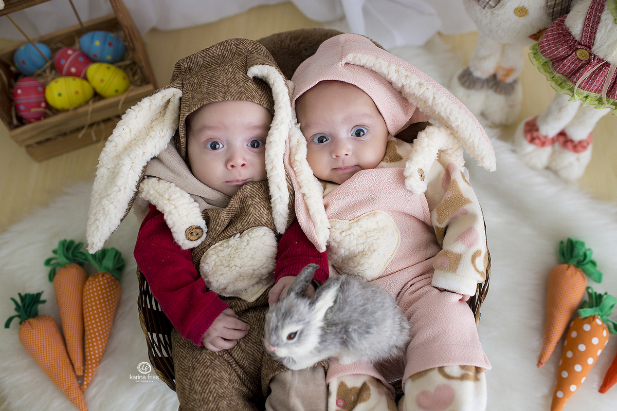 os bebes olham para a fotografa de caxias do sul, karina frias