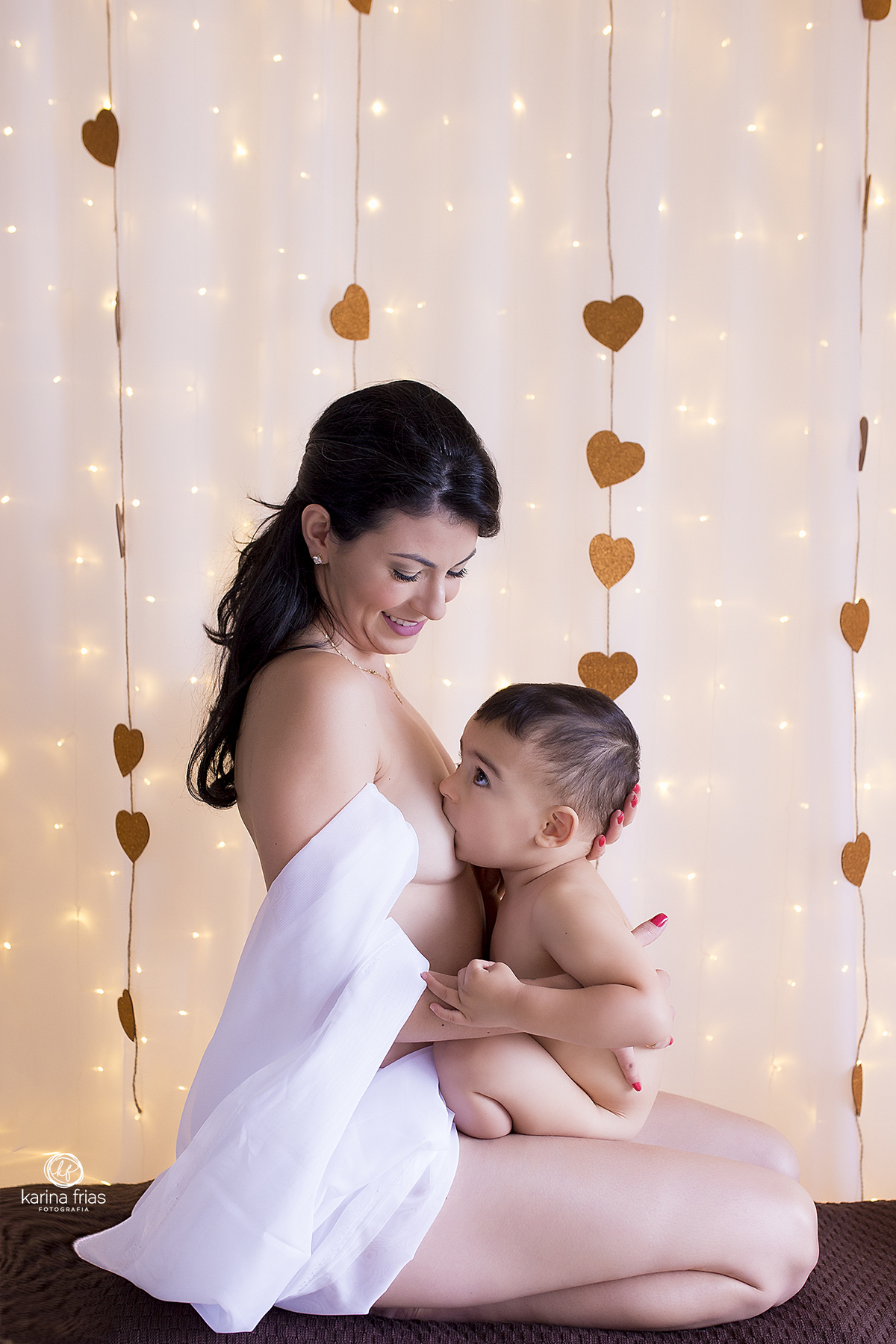 a mae amamenta durante ensaio