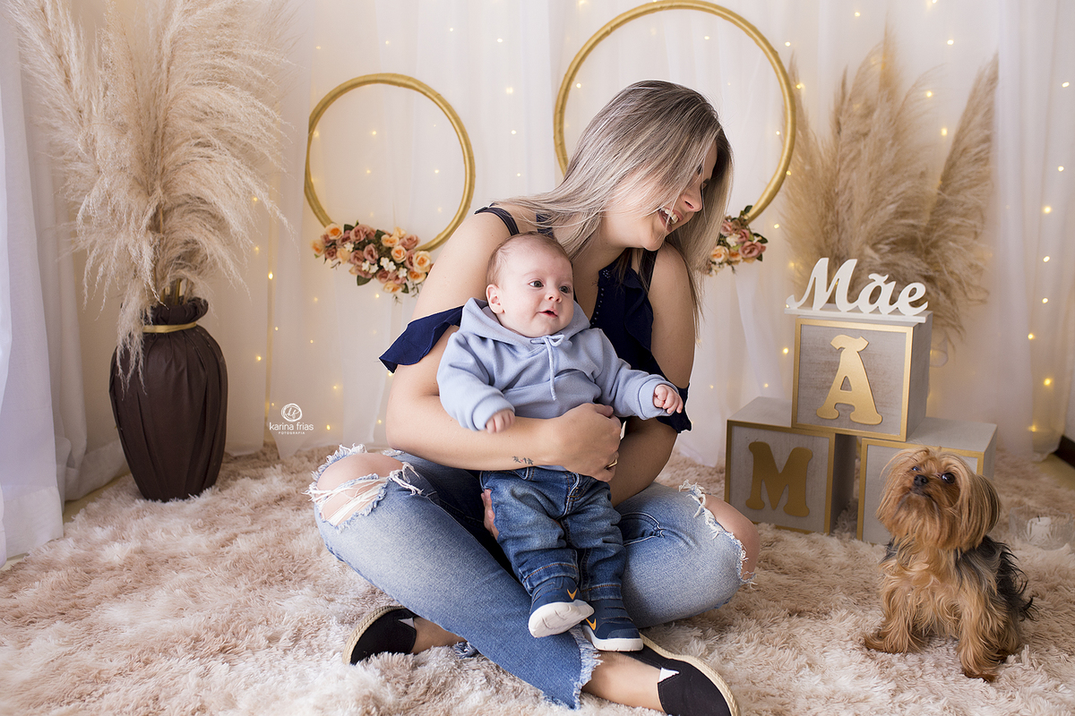 no ensaio de dia das maes a cachorrinha também participou