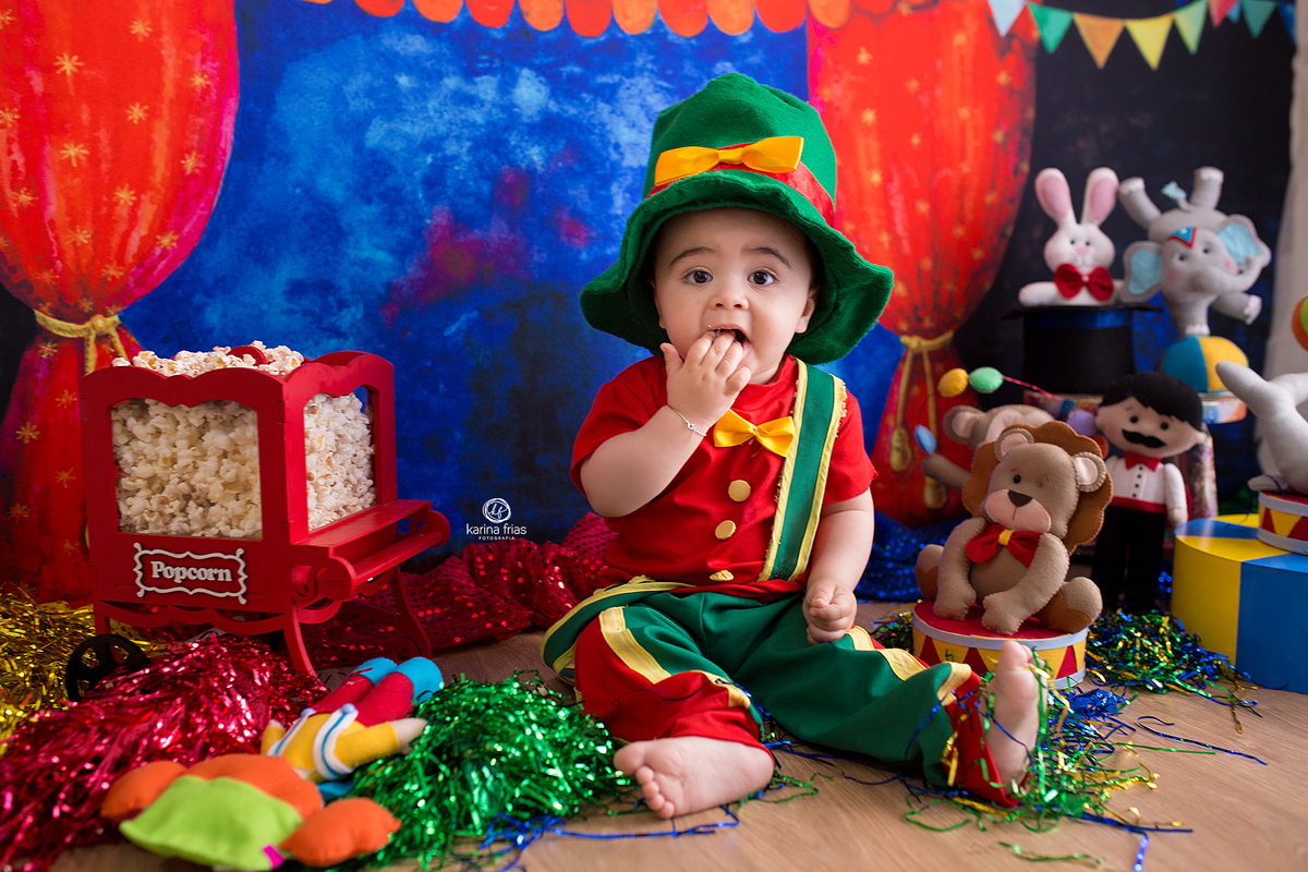 no acompanhamento mensal o bebe come pipoca