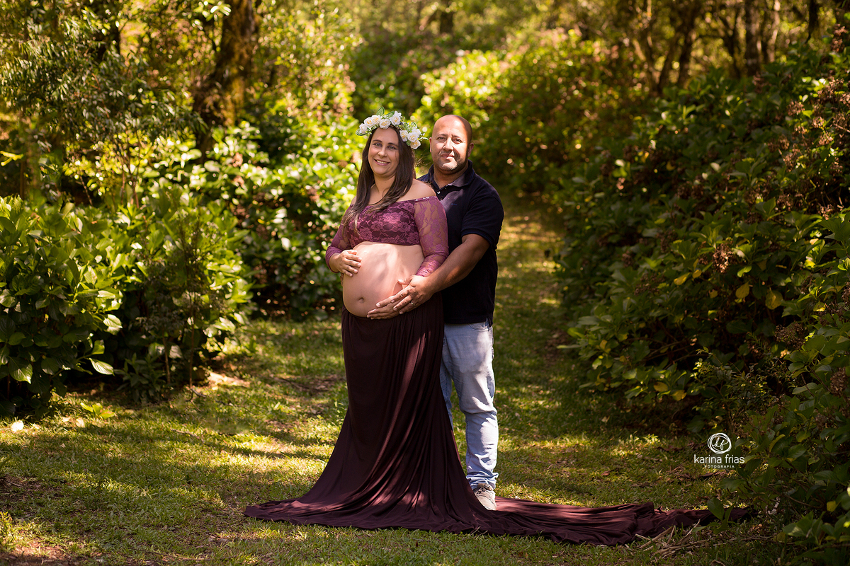 o pai participa do ensaio de gestante