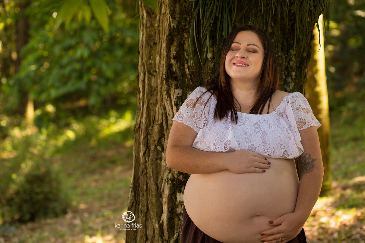 NO ENSAIO DE GESTANTE A MODELO RELAXA