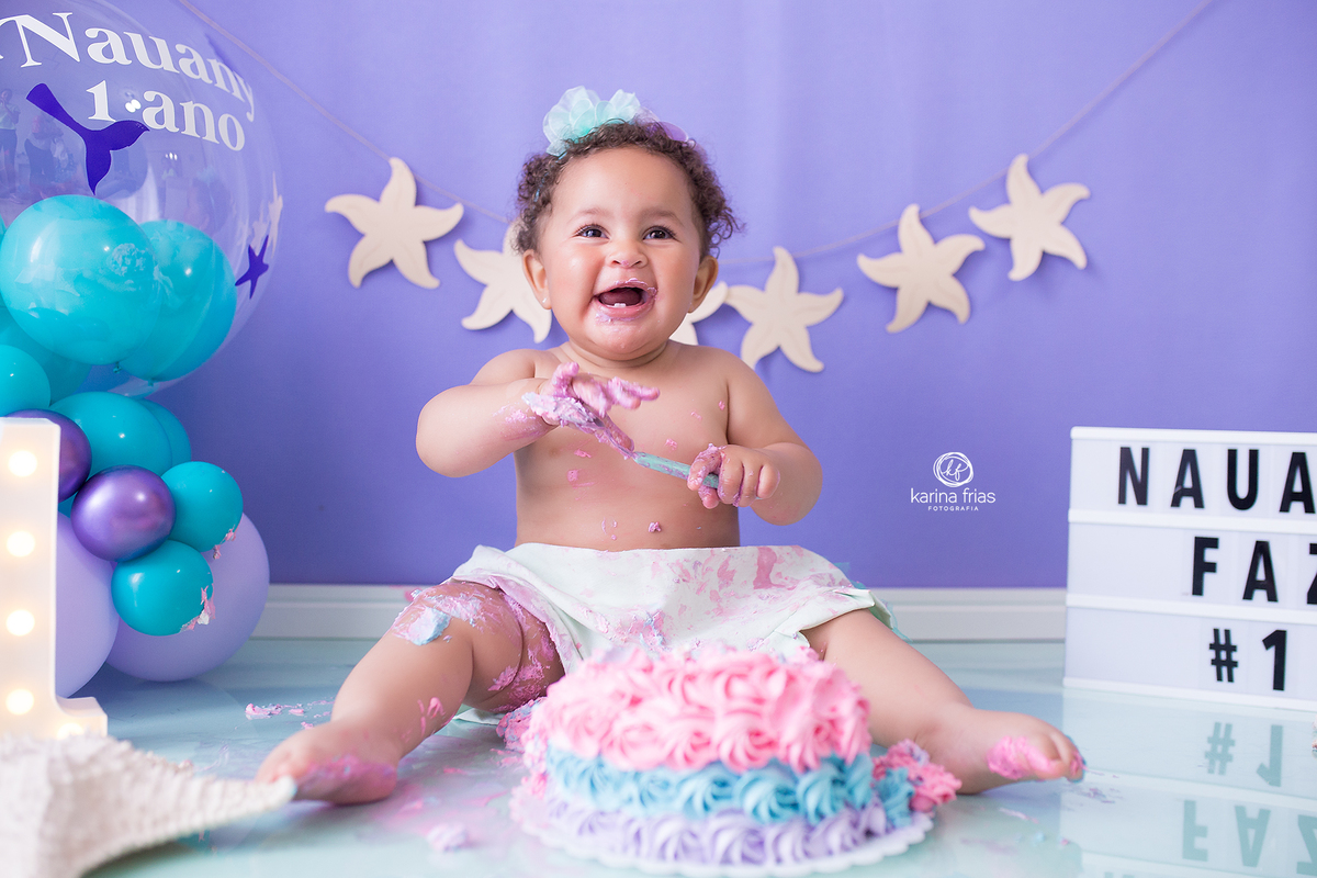 a fotografa de caxias do sul, karina frias registra o sorriso da bebe