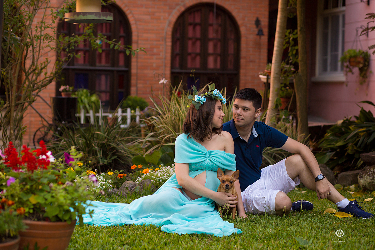 a familia levou a cachorrinha para o ensaio