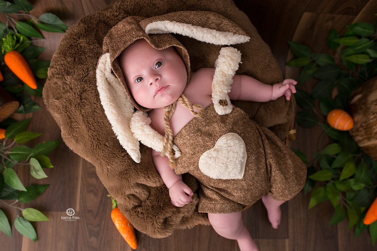 no ensaio de pascoa vestimos os bebes de coelho