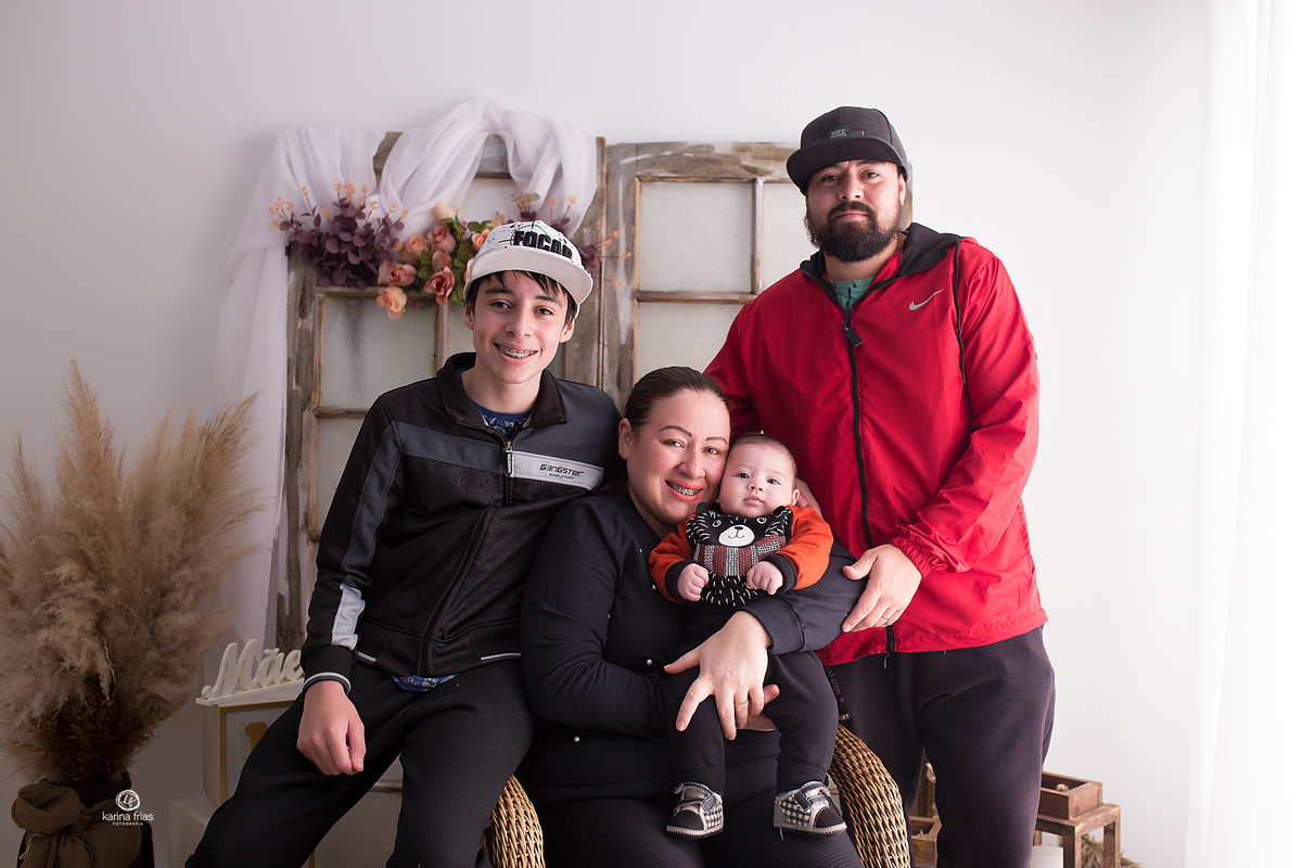 a familia toda participou da sessão de dia das maes 2021 em caxias do sul