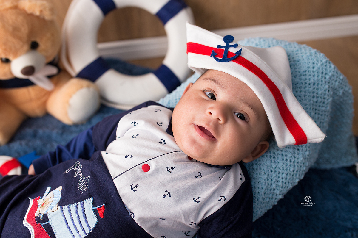 o menino sorri para a fotografa de caxias do sul, karina frias