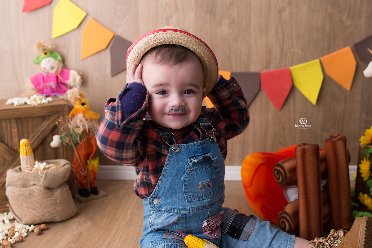 o bebe sorri para a fotografa de familia de caxias do sul - rs
