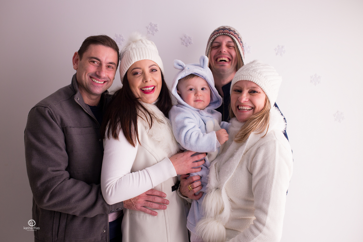 os dindos participaram das fotos de inverno do bebe