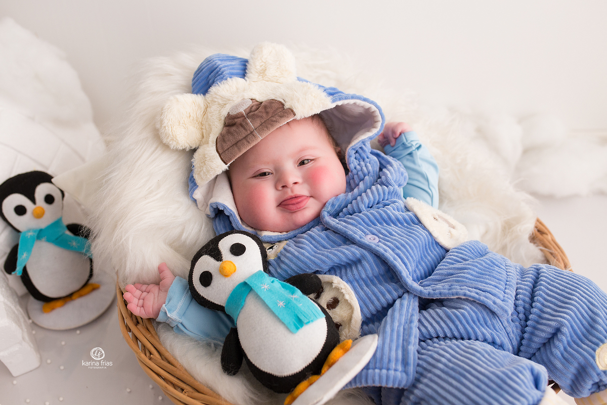 no ensaio infantil o bebe sorri para a fotografa de caxias do sul, ka frias