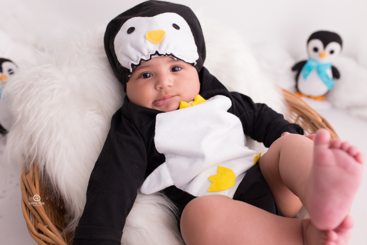 o menino olha para a fotografa de familia de caxias do sul, ka frias