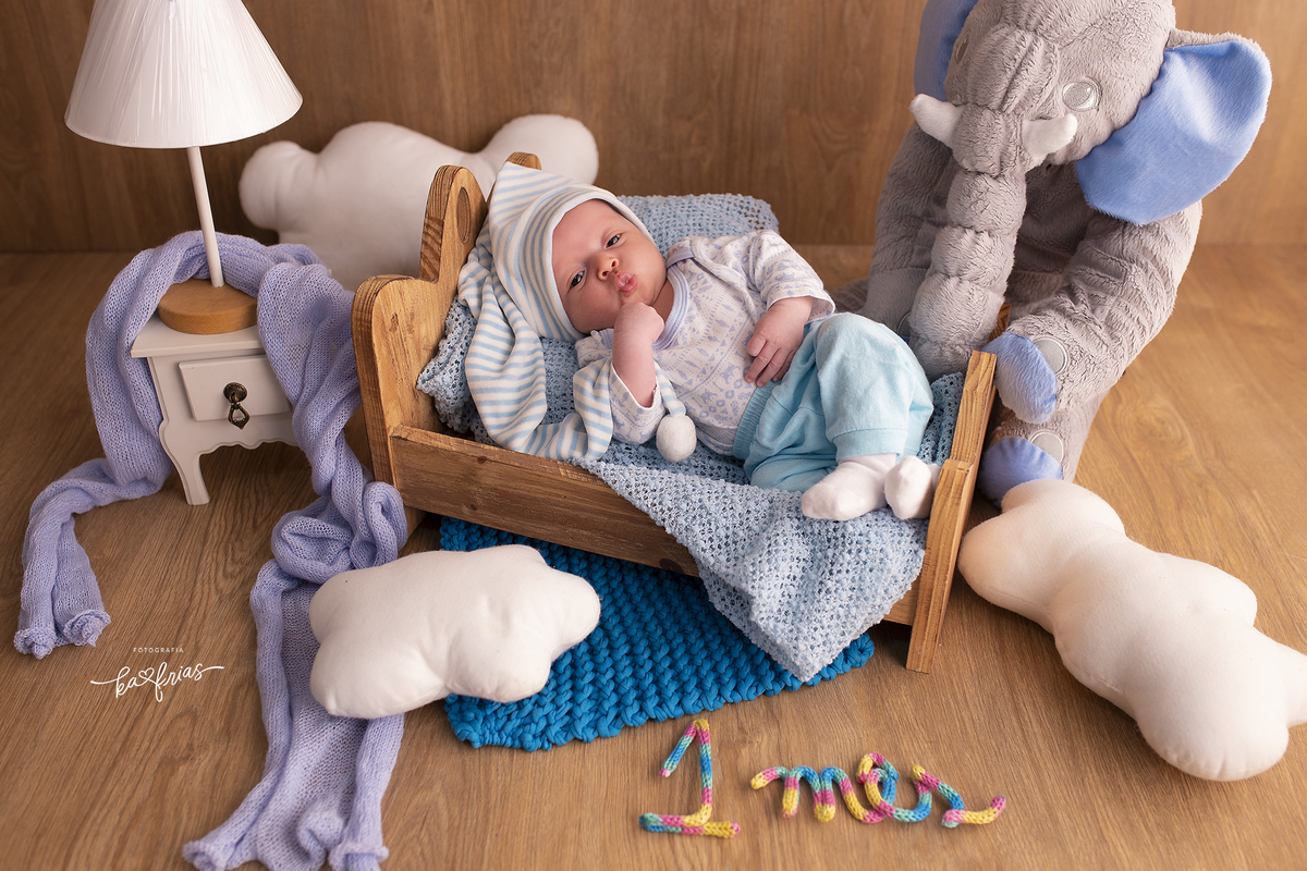 usamos as escritas para representar o mes do bebe no ensaio de acompanhamento mensal em caxias do sul-rs