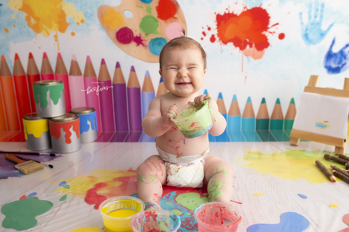 a menina sorri para a fotografa de caxias do sul, ka frias
