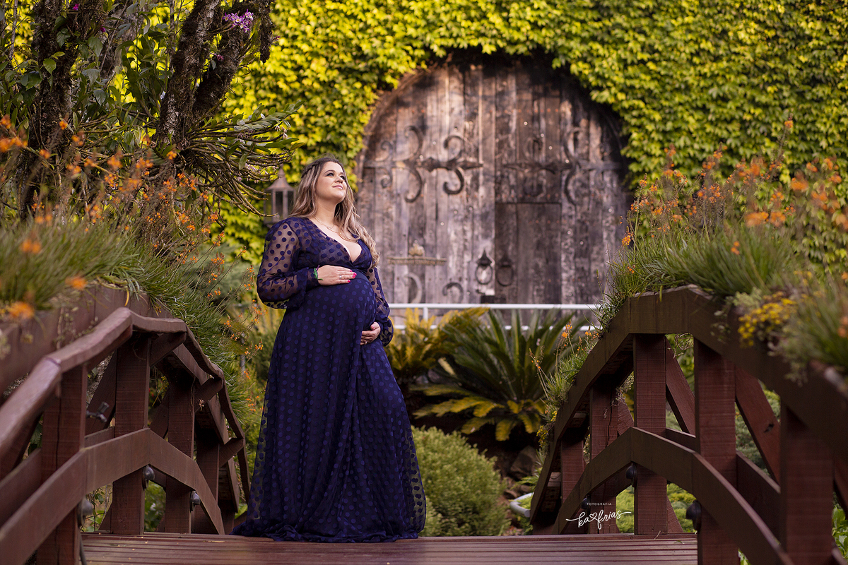 a fotografa de gestante karina frias fotografa a modelo