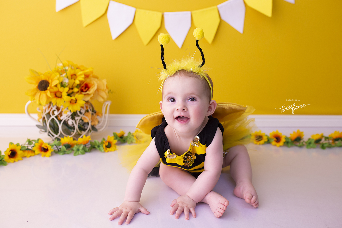 a menina sorri para a fotografa de caxias do sul, ka frias