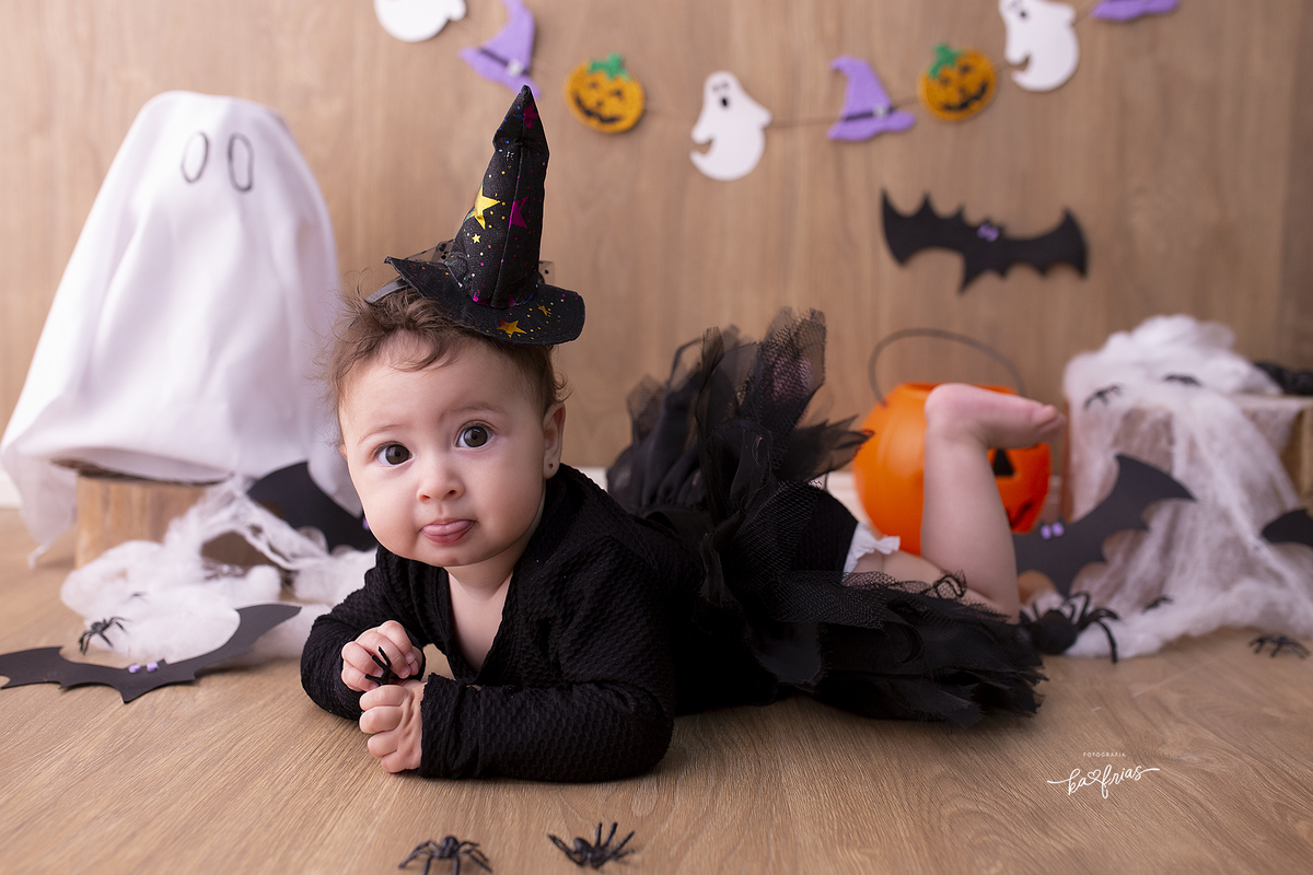 a menina mostra a lingua no ensaio em caxias do sul-rs