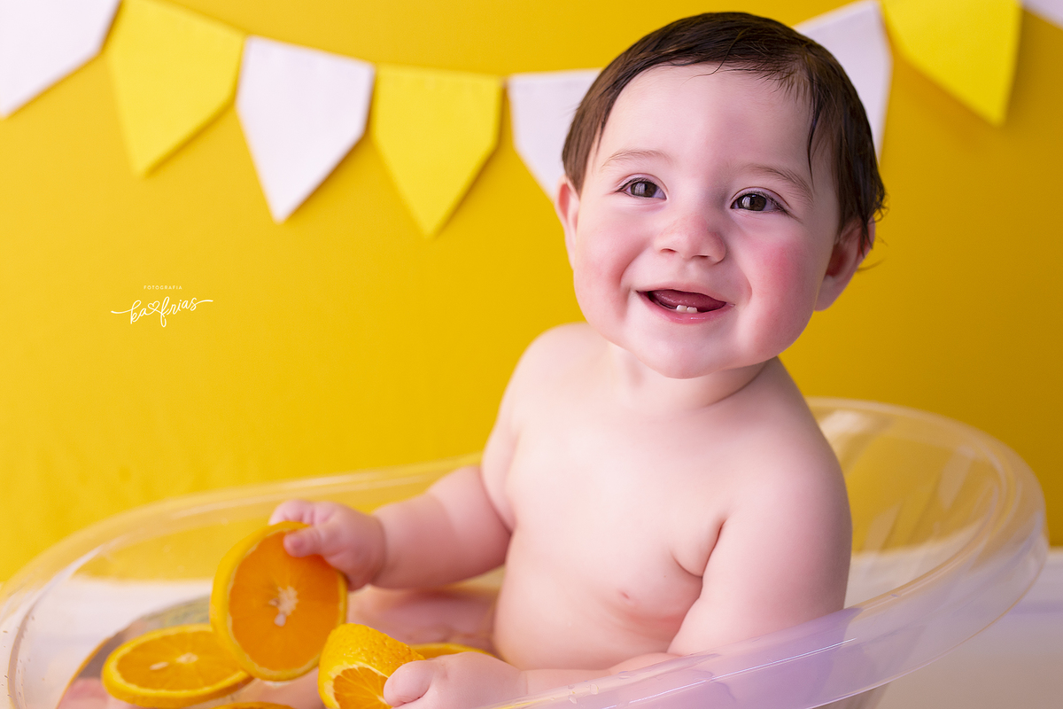 o bebe sorri para a fotografa de caxias do sul, ka frias