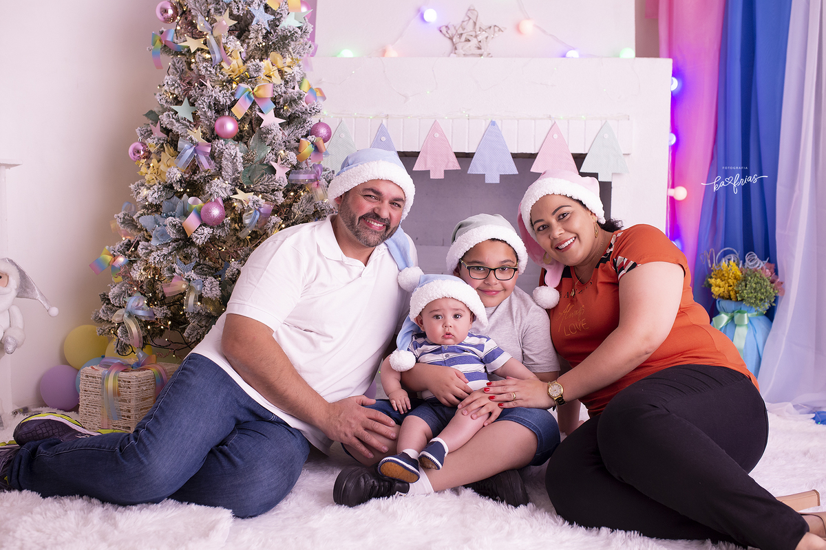 no ensaio de natal 2021 a familia sorri