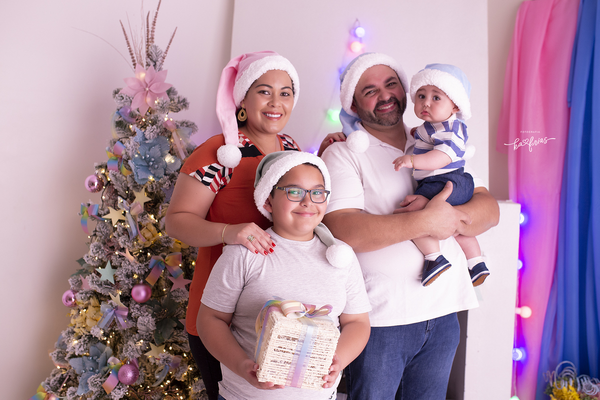 a familia participou da sessão de natal 2021 em caxias do sul-rs