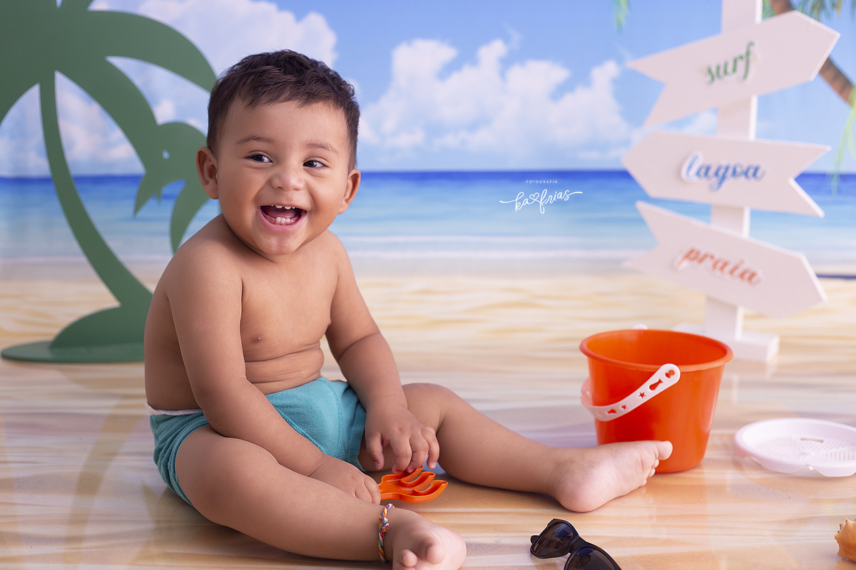 o bebe sorri para a fotografa de caxias do sul, ka frias