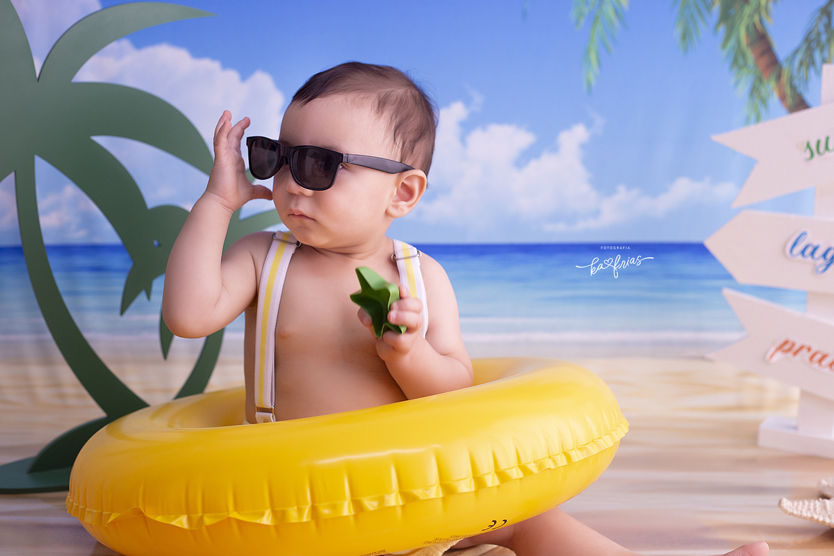 o bebe posa para a fotografa de caxias do sul, ka frias