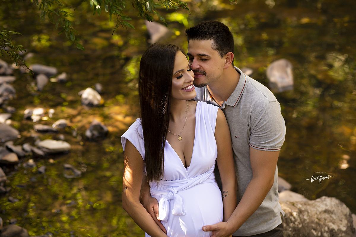 os pais fotografam a espera do bebe 