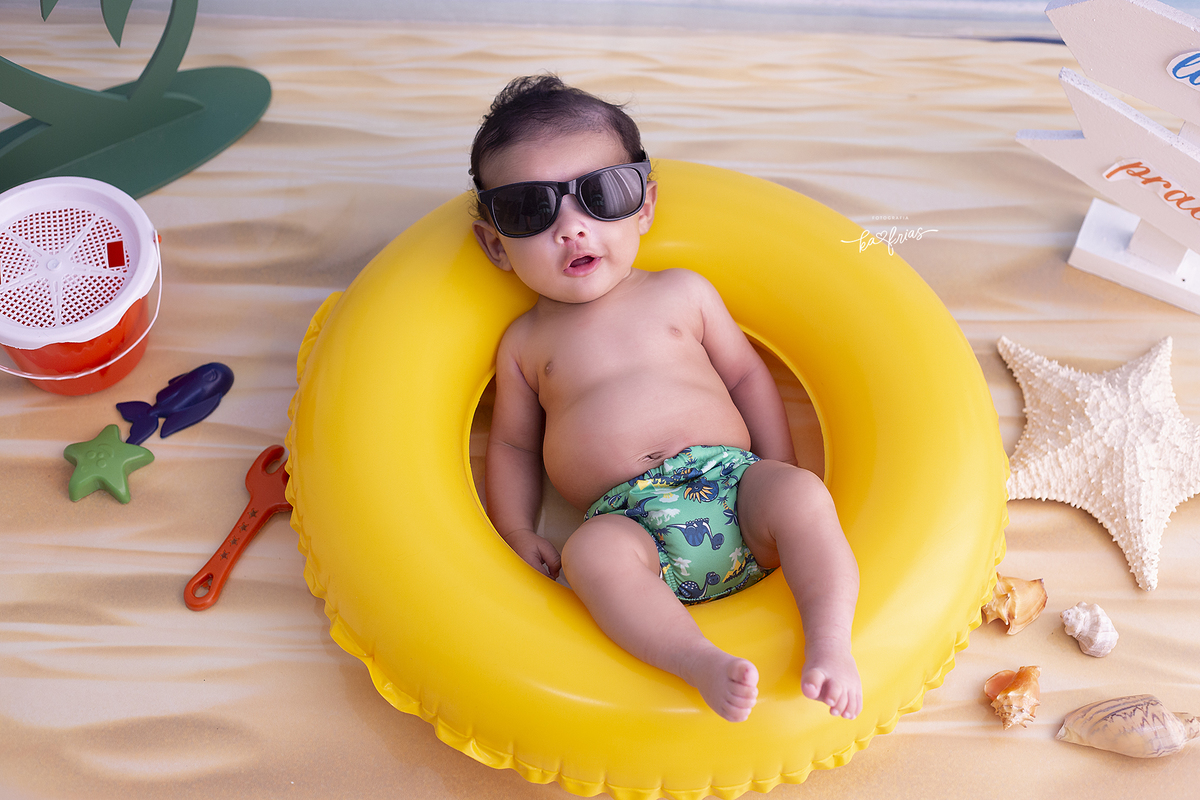 no acompanhamento mensal o bebe usa oculos